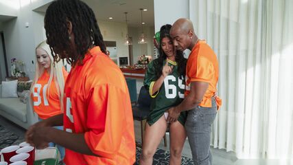 Interracial Porn Game